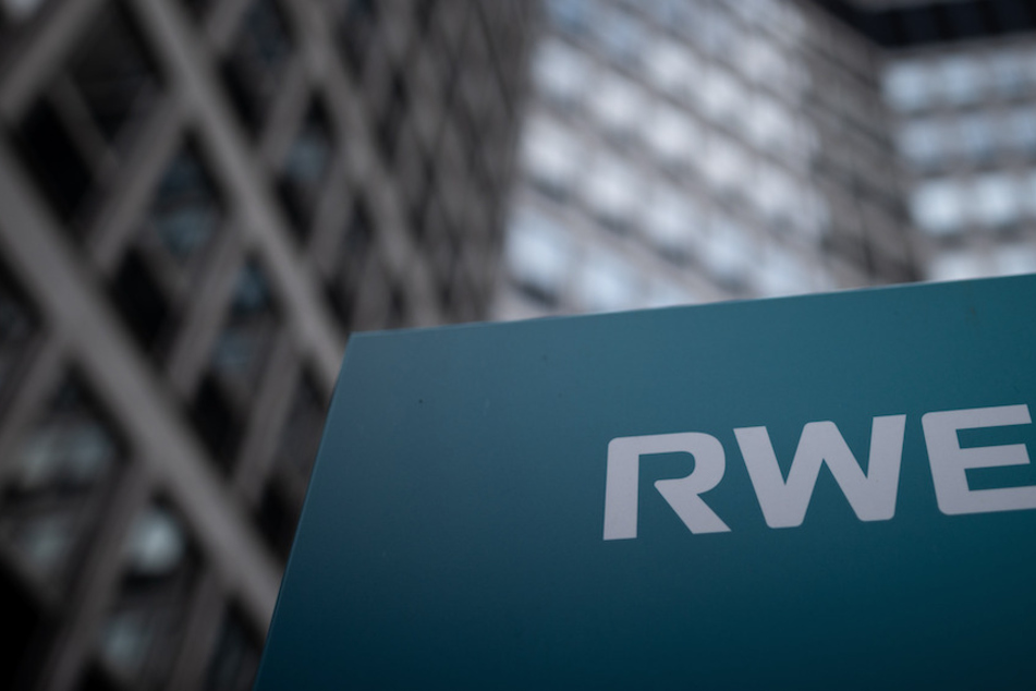 18.000 RWE-Mitarbeiter erhalten ab 2023 sechs Prozent mehr Gehalt!