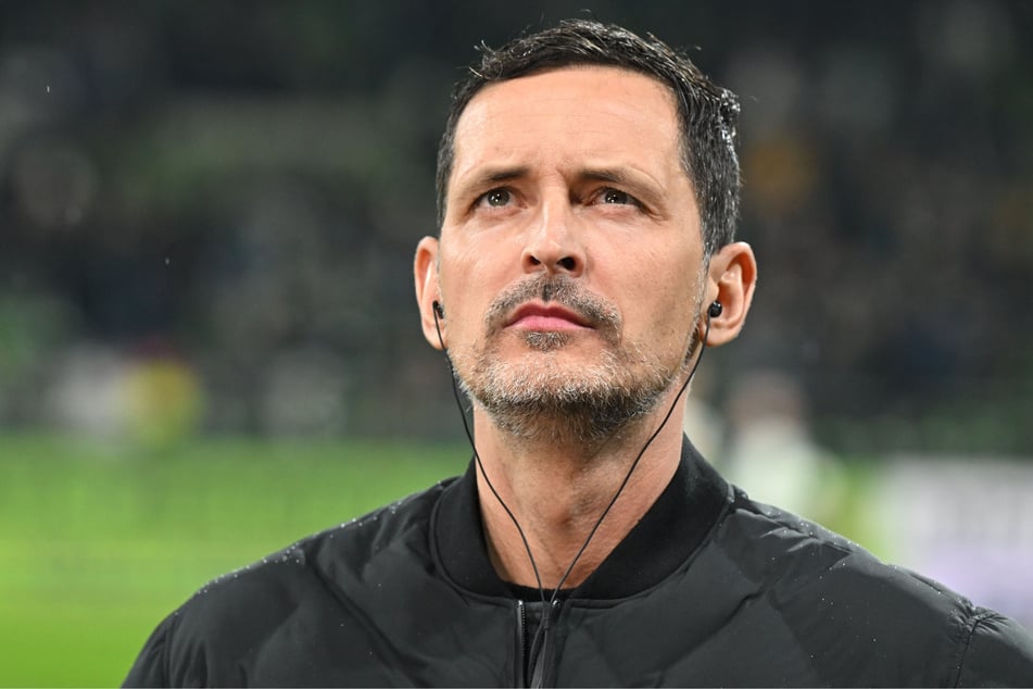 Ex-Frankfurt-Trainer Dino Toppmöller (45) wird aller Voraussicht nach ein Engagement in Frankreich annehmen.