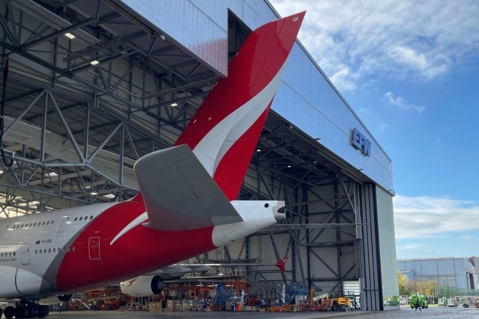 In einem Hangar der EFW wurde der A380 aufwendig gewartet.