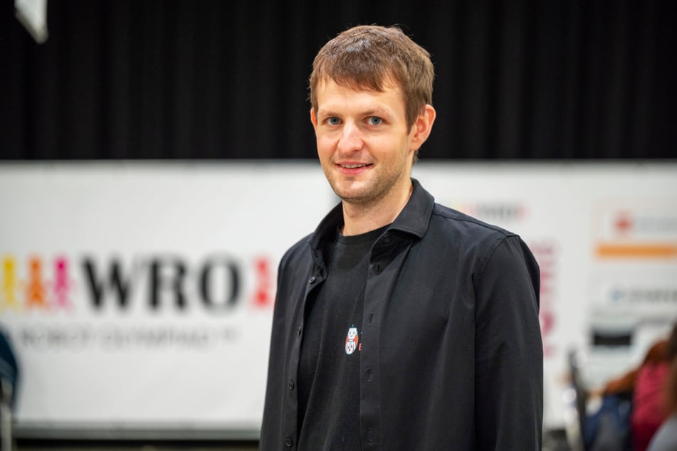 Markus Fleige (33) und sein Team organisieren die Roboter-Olympiade.