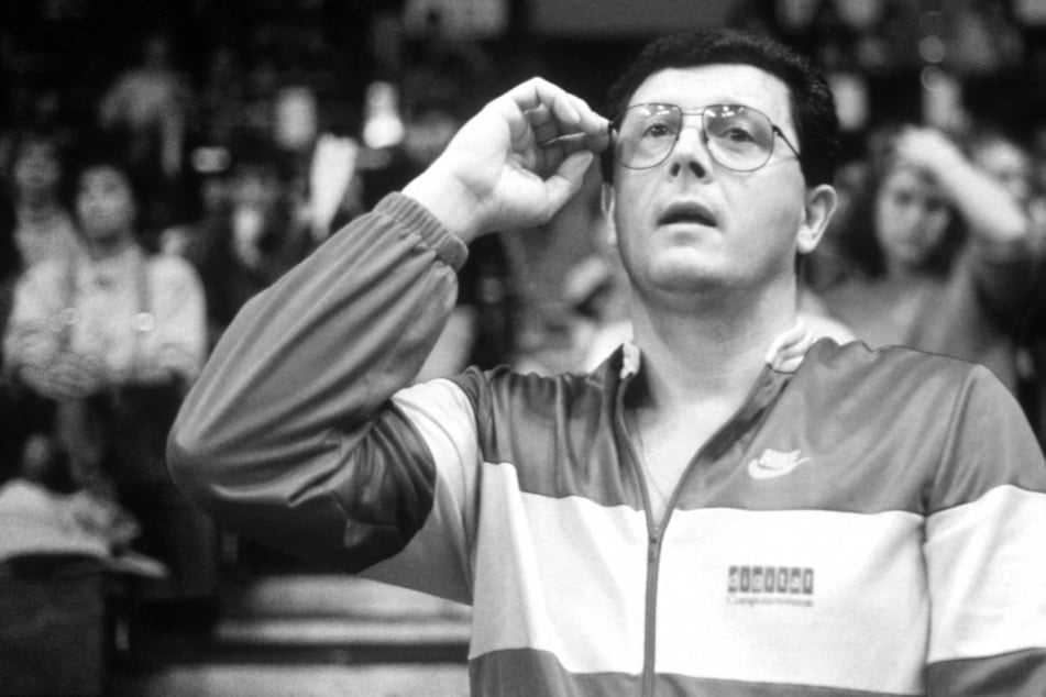 Trauer um Ex-Bundesliga-Trainer! Handball-Legende "Ćos" ist tot