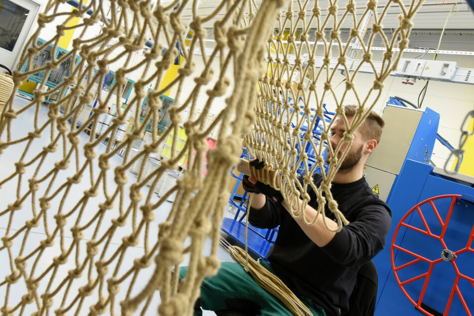 Ein Kunde der Firma ist der Leipziger Zoo, für den Netze hergestellt werden.