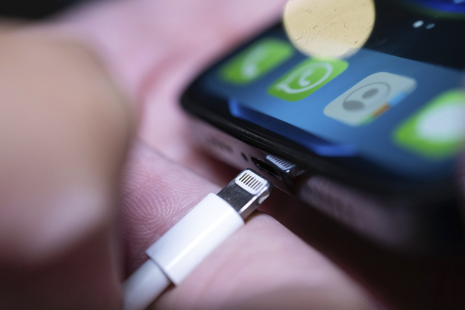 Der Lightning-Anschluss von Apple wird wohl bald in der EU der Vergangenheit angehören. (Archivbild)
