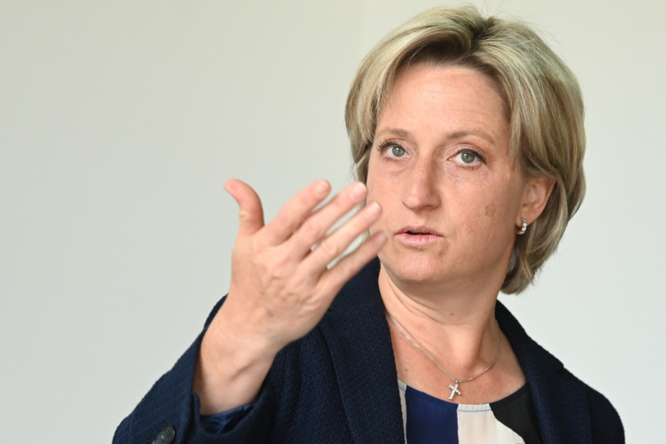 Baden-Württembergs Wirtschaftsministerin Nicole Hoffmeister-Kraut (48, CDU).