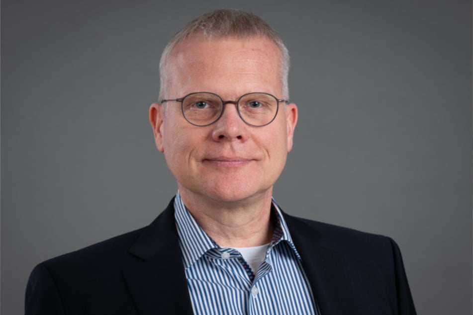 Prof. Jörn Conell (55) leitet seit 2025 das Projekt der Stationsäquivalenten Behandlung.