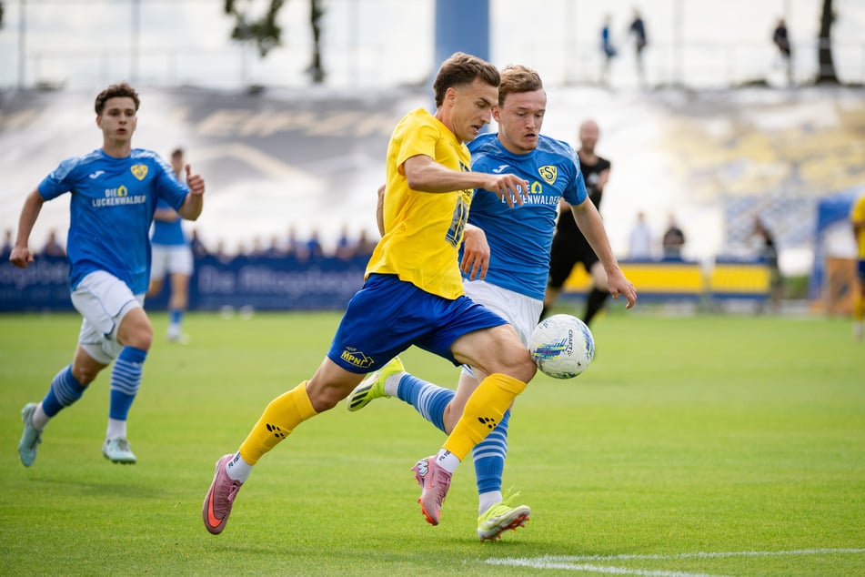 Der Traum von der 3. Liga lebt weiter: Lok startet in Luckenwalde