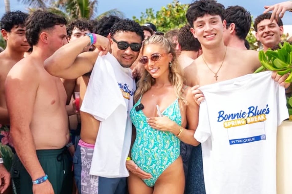 Auf Social Media präsentierte sie immer wieder ihren angeblichen Babybauch.