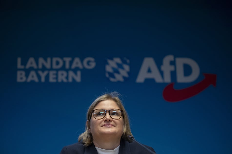 AfD-Fraktionschefin Katrin Ebner-Steiner (46) fordert ein "Anti-Islamisierungs-Paket".