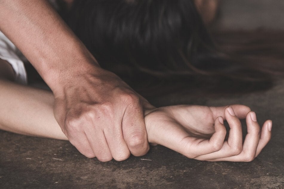 Rund 50 Jahre nach dem Mord an einer Zwölfjährigen gibt es eine neue Spur – und damit einen möglichen Zusammenhang mit dem Mord an einer 13-Jährigen in Schwaben. (Symbolfoto)