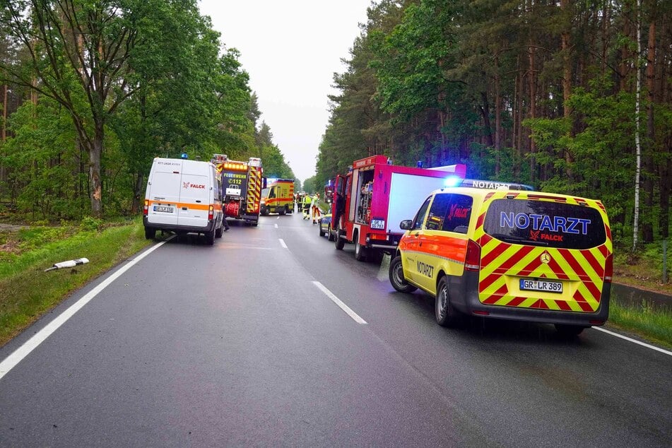 Die Bundesstraße 115 war über Stunden dicht.