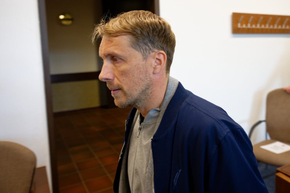 Allzu dramatisch findet der Comedian den Unfall seines Sohnemanns aber nicht.