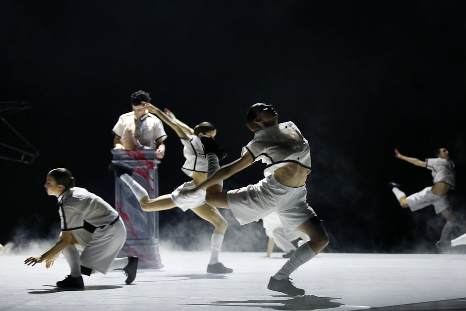 Das Ballett "Morgenröte eines Stiers" wurde ebenfalls in einer Fachzeitschrift nominiert.