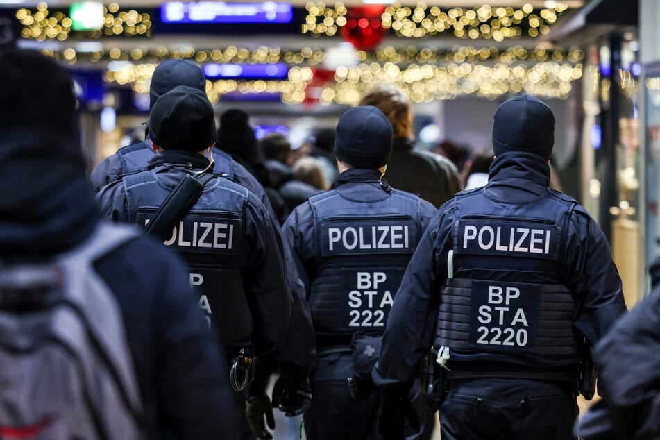 Auch die Bundespolizei war in die Übung in der Nacht auf Donnerstag involviert. (Symbolbild)
