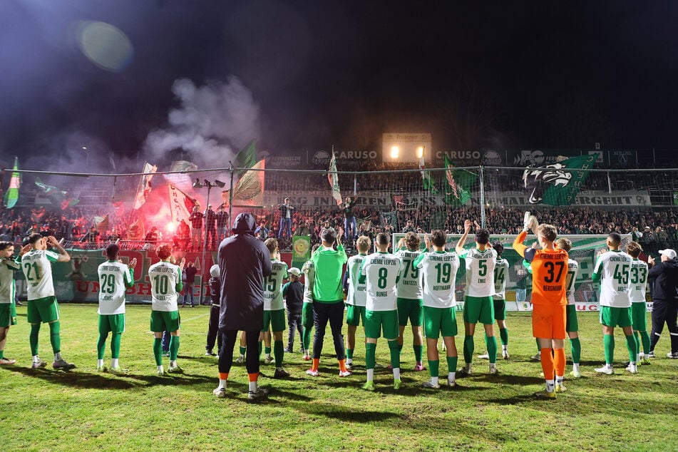Die BSG Chemie Leipzig braucht jetzt ganz dringend Siege wie das 2:1 gegen Chemnitz, um aus dem Tabellenkeller zu kommen.