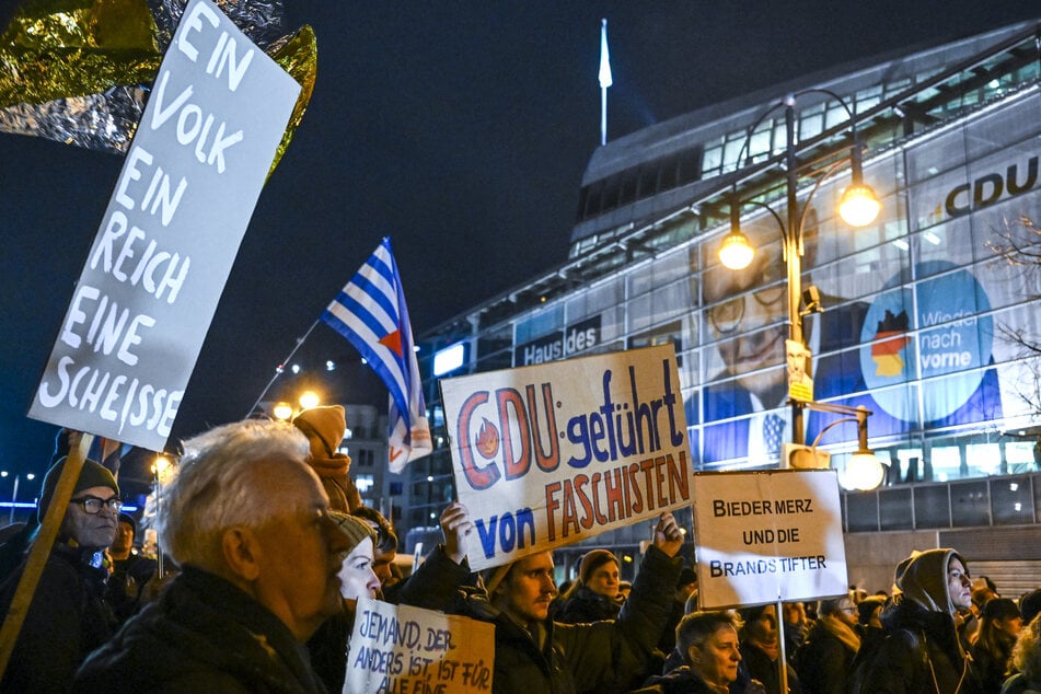 Die Polizei schätzte die Zahl der Teilnehmer am Donnerstagabend auf rund 6000.