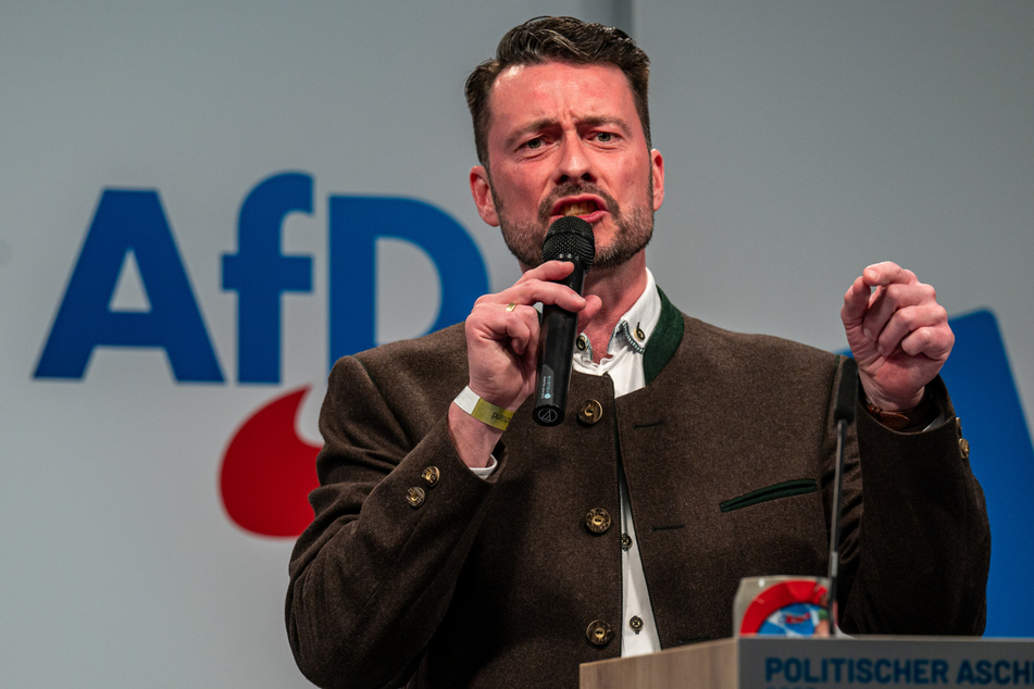 Andreas Lichert (48), Co-Landessprecher der AfD Hessen, fordert Konsequenzen für die Urheber der Veröffentlichungen.