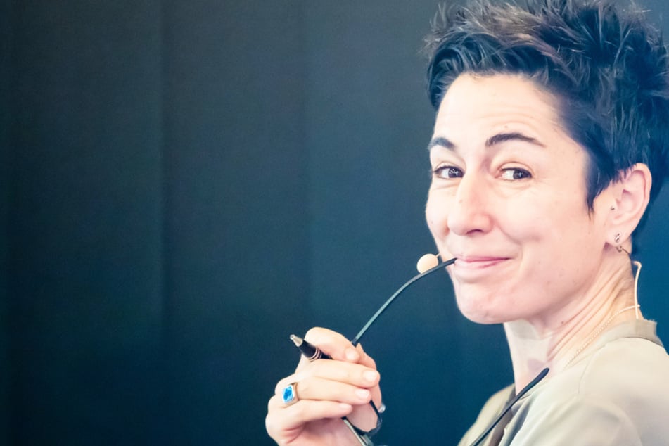 Dunja Hayali: Dunja Hayali sieht Timmy-Fieber auch kritisch: "Das ist alles so ein Wahnsinn"