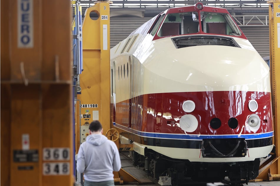 Dresden: Nach Kündigung des Stellplatzes: Nostalgiezug landet auf neuem Gleis