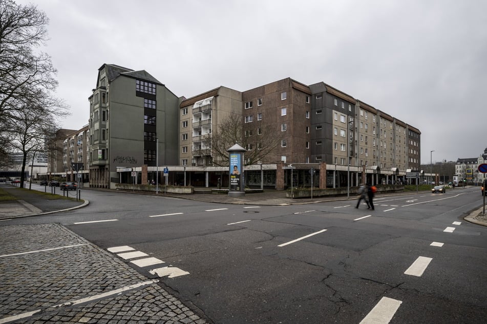 Das einstige Lokal liegt an der Georgstraße, Ecke Karl-Liebknecht-Straße.