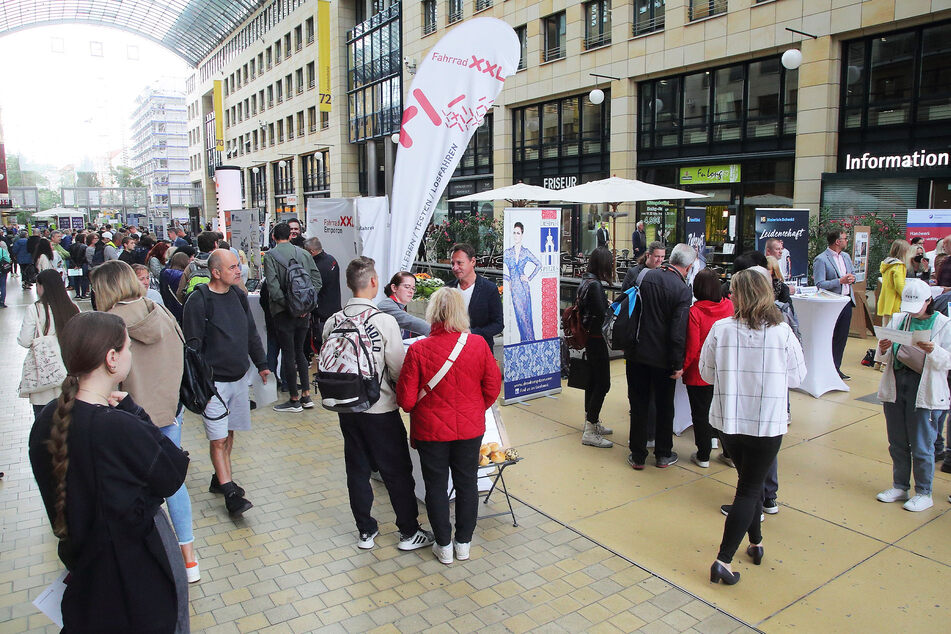Dresdens erste Jobmesse für ukrainische Geflüchtete fand am gestrigen Montag im World Trade Center statt.
