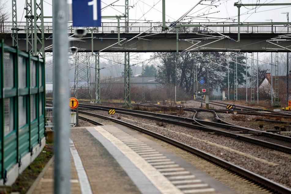 Kurz nachdem der Zug den Bahnhof in Landstuhl verlassen hatte, kam es zu dem Vorfall.