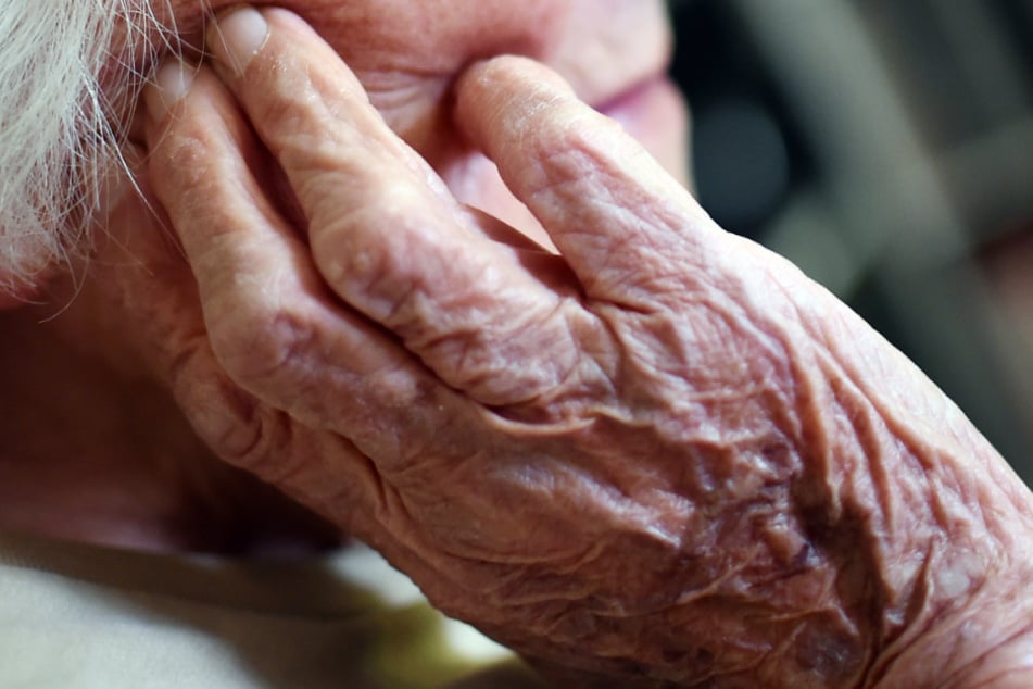Das 88-jährige Opfer litt ebenfalls an Demenz. (Symbolbild)
