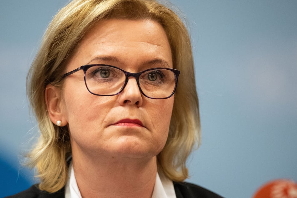 Düsseldorfs Polizeipräsidentin Miriam Brauns (52).