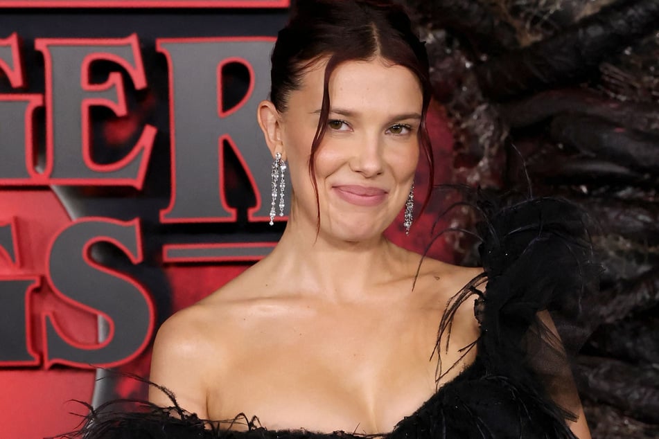 Millie Bobby Brown's baby girl adorably stole the show during a recent Stranger Things cast interview.