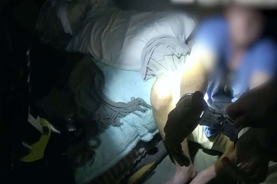 Bizarrer Diebstahl: Polizei schnappt Gauner mit 53 rechten Schuhen