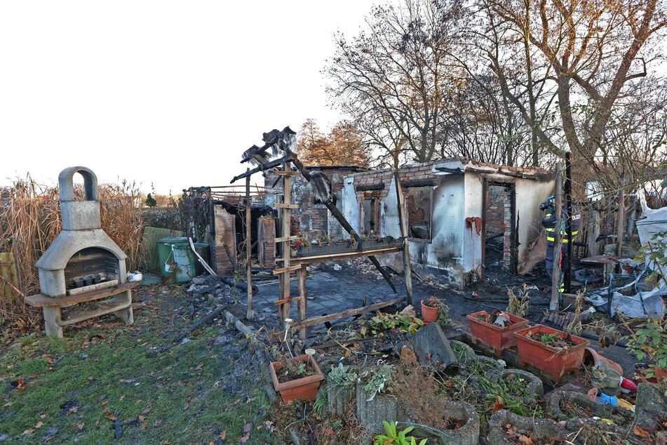 11.000 Euro Sachschaden entstanden bei dem Laubenbrand in der Gartenanlage "Schreberfreunde".