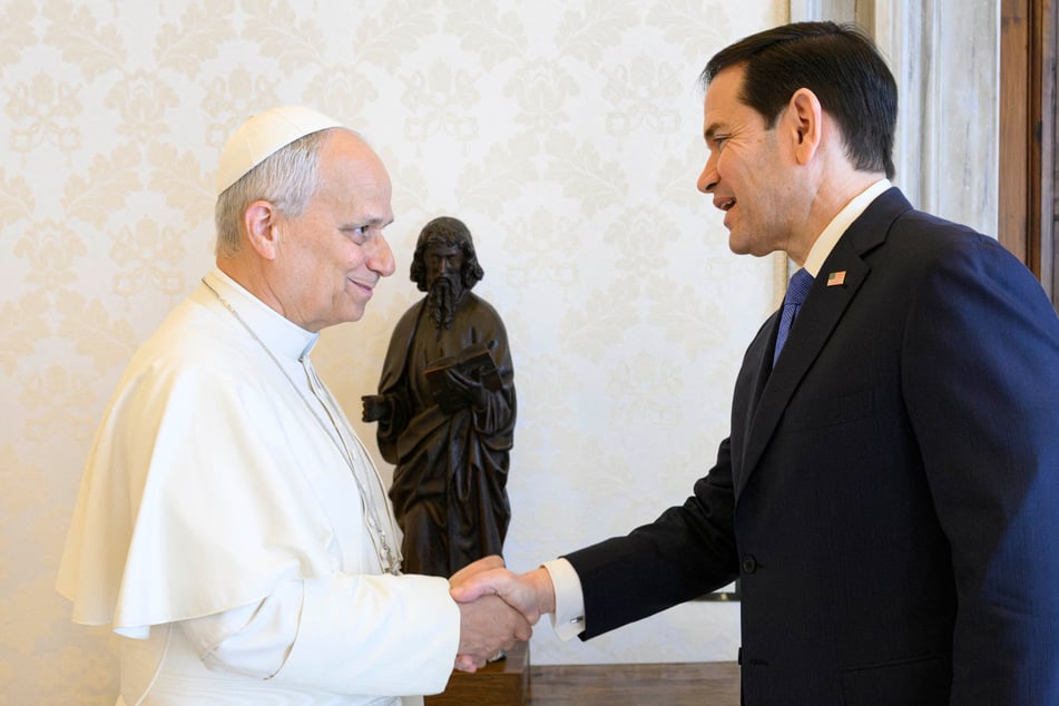 Rubio said his meeting with Pope Leo (l.) was "very positive."