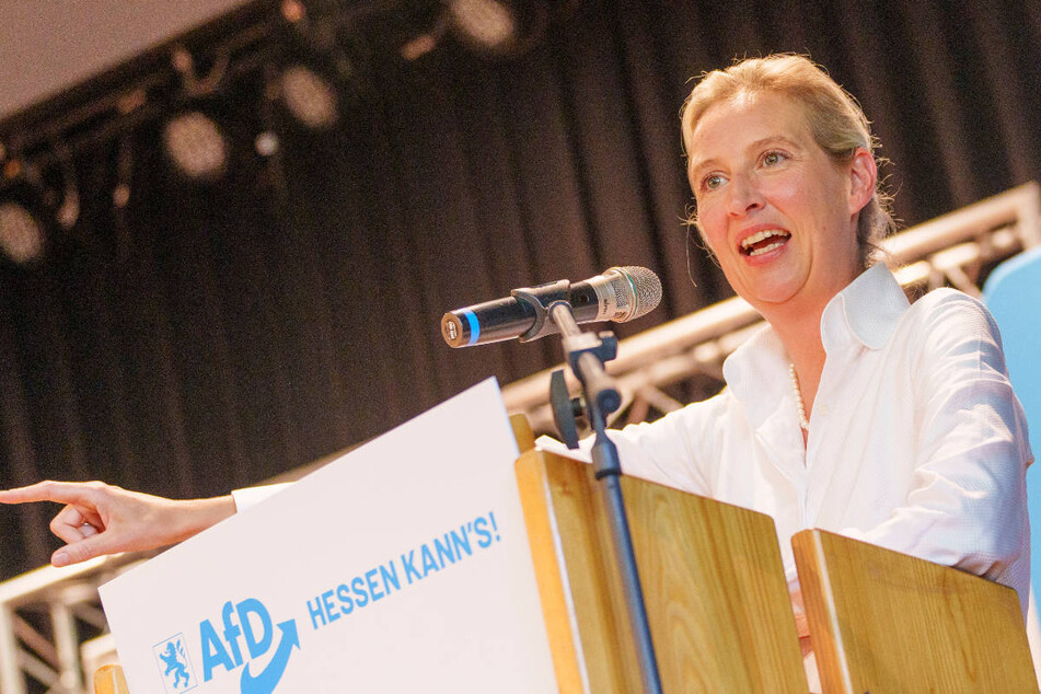 Um 18 Uhr wird AfD-Bundeschefin Alice Weidel heute zu einem Auftritt im hessischen Wahlkampf in Wiesbaden erwartet.