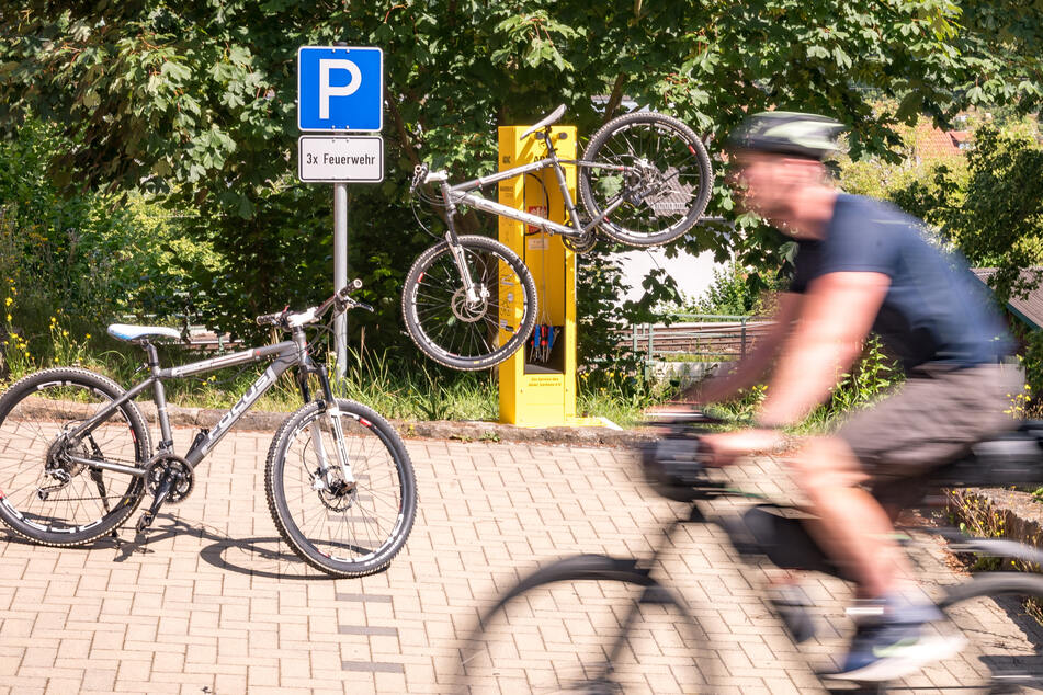 ADAC-Stationen an der Elbe: Pannenhilfe jetzt auch für Radtouristen