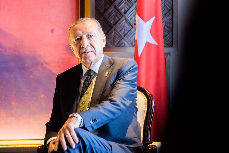 Erdogan (68) muss um seine Machtposition bangen.