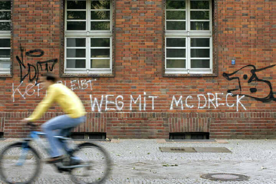 Molotow-Cocktail auf Obdachlosenzelt geworfen? Prozess-Auftakt gegen 31-Jährigen