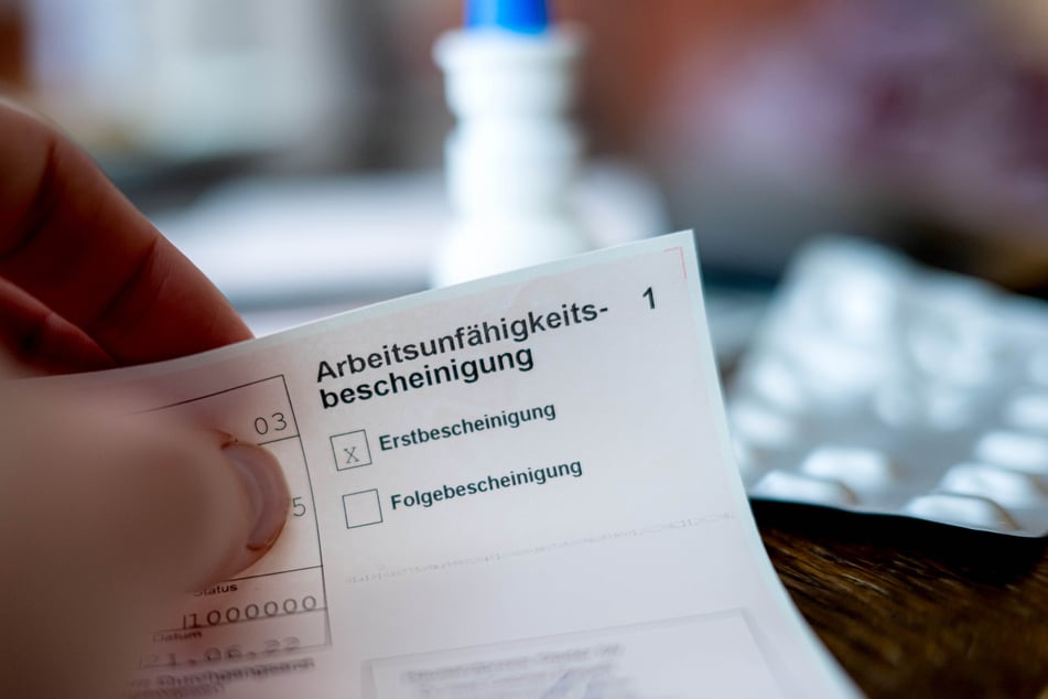 Die strengeren Vorgaben sollen die vermeintlich hohen Fehlzeiten in den deutschen Unternehmen eindämmen. (Symbolbild)