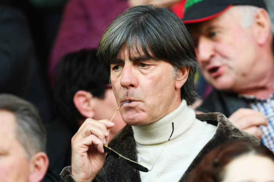 ...freut sich aber schon auf die Zeit, wenn der Fußball wieder losgeht.