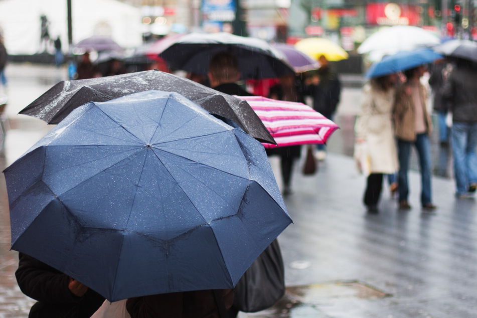 Es wird richtig nass! Wetterdienst rechnet mit unwetterartigem Starkregen in NRW