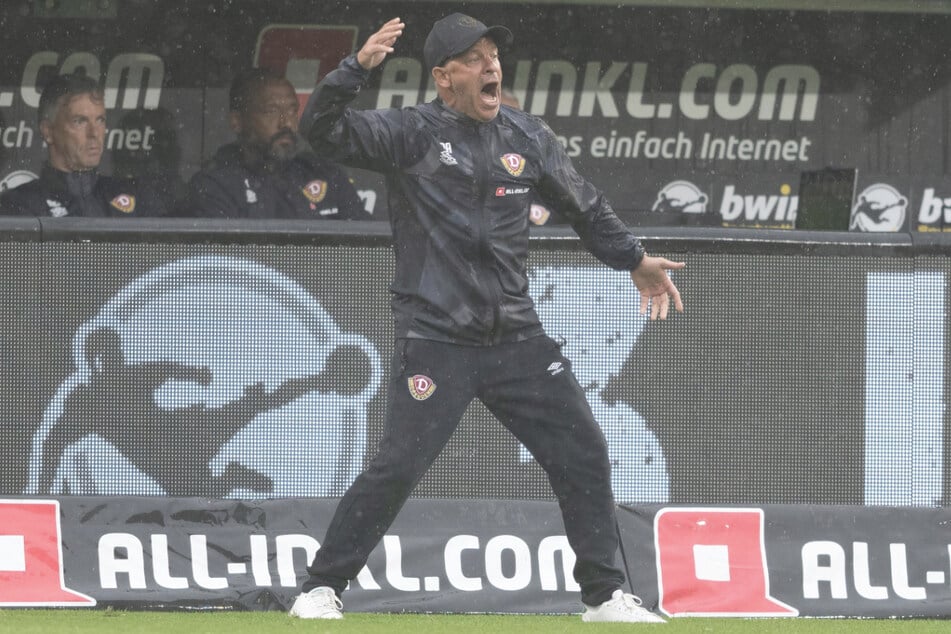 Dynamo-Trainer Markus Anfang brüllte sich die Seele aus dem Leib. Doch seine Mannschaft patzte zigfach entscheidend vor beiden Toren.