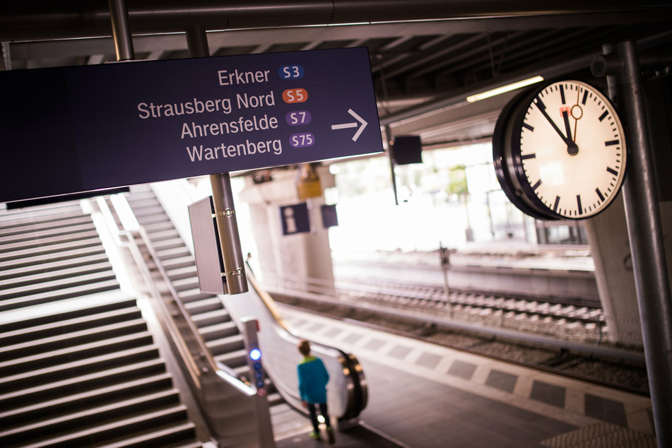 Der Kabelbrand zwischen den S-Bahnhöfen Frankfurter Allee und Ostkreuz soll absichtlich gelegt worden sein (Symbolbild).