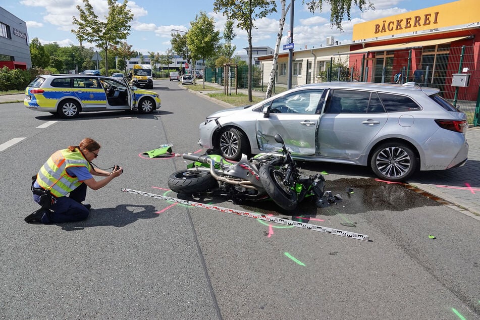 Den Sachschaden schätzt die Polizei laut ersten Angaben auf knapp 20.000 Euro.