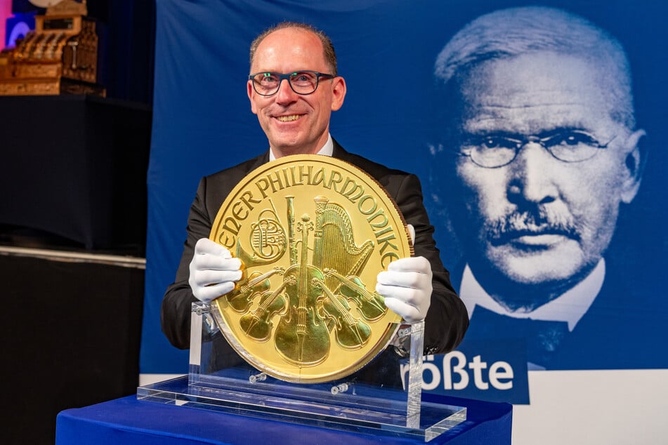 Laut Claus Michael Zwiebel (62) sollte ein Investment in Edelmetalle für jedermann möglich sein.