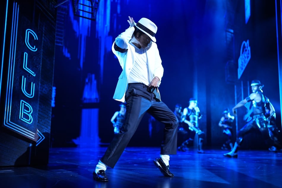 Michael-Jackson-Hauptdarsteller Benét Monteiro (39) brachte die ikonischen Tanzmoves des "King of Pop" ziemlich originalgetreu auf das Parkett.