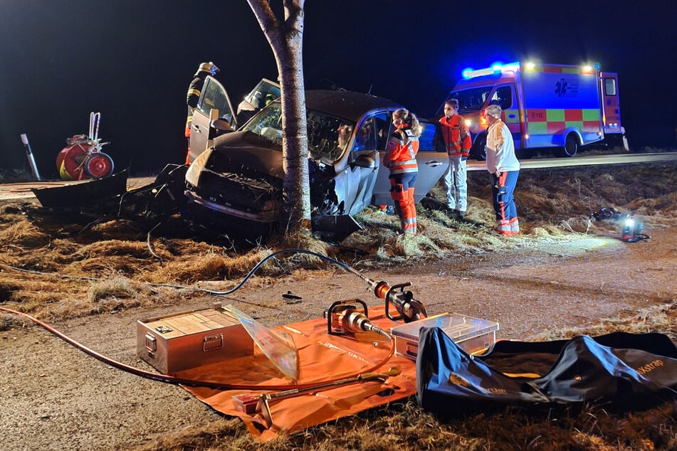 Der Rettungsdienst brachte den Senior in eine Klinik.