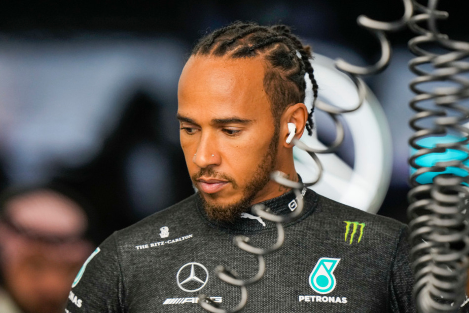 Lewis Hamilton (38) kann sich aussuchen, in welchem Cockpit er zukünftig fahren will.