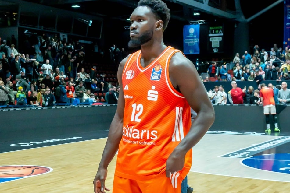 Auch Amadou Sow (27) ist verletzt.