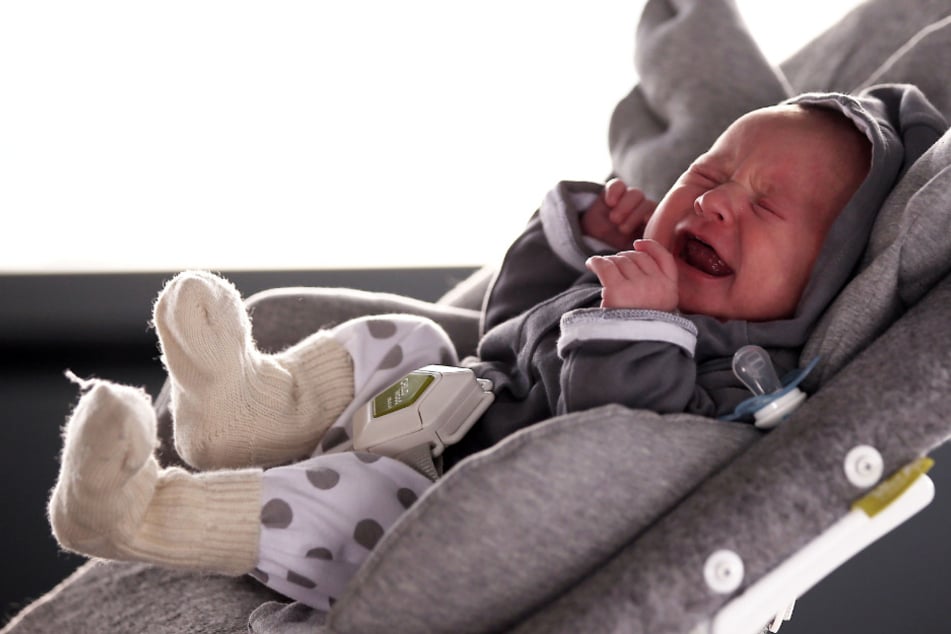 Weil es zu viel geschrien hat: Papa schüttelt Baby bewusstlos, Wochen später ist es tot