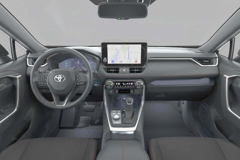 Toyota bayisi, RAV4 modelini indirimli fiyata satışa sunuyor