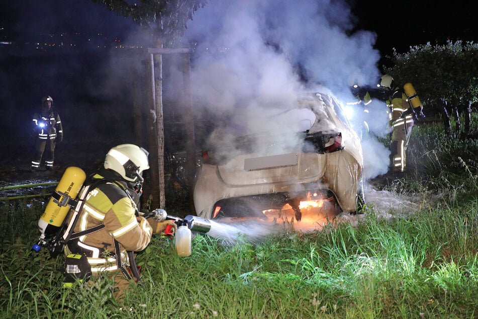 Die Feuerwehr konnte den Wagen löschen.