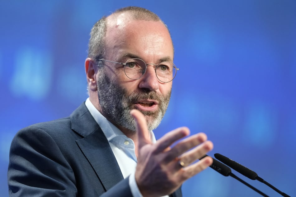 EVP-Vorsitzender Manfred Weber (53) plädiert dafür, deutsche Soldaten unter europäischer Flagge in die Ukraine zu schicken.